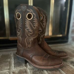 ARIAT mens Heritage Roughstock Western Boot sz 7.5 EUC